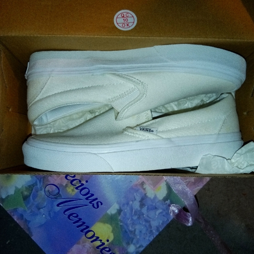 Vans size 4 new shoes
